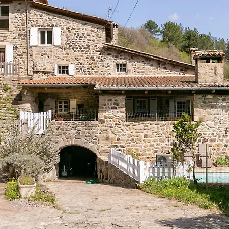 Chateau De Laulagnet